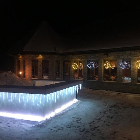 Hotel Et Centre De Villegiature Lac Carling Grenville-Sur-La-Rouge 外观 照片
