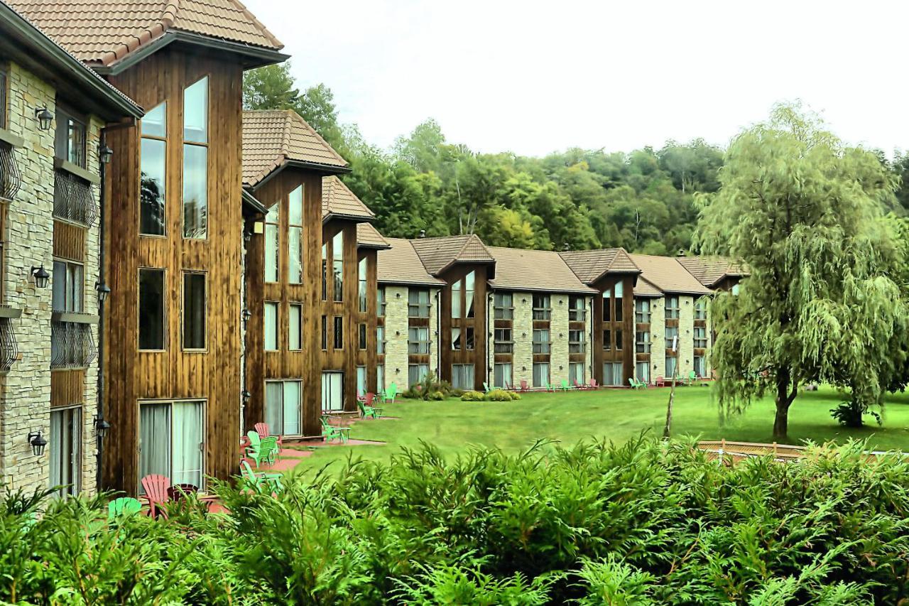 Hotel Et Centre De Villegiature Lac Carling Grenville-Sur-La-Rouge 外观 照片