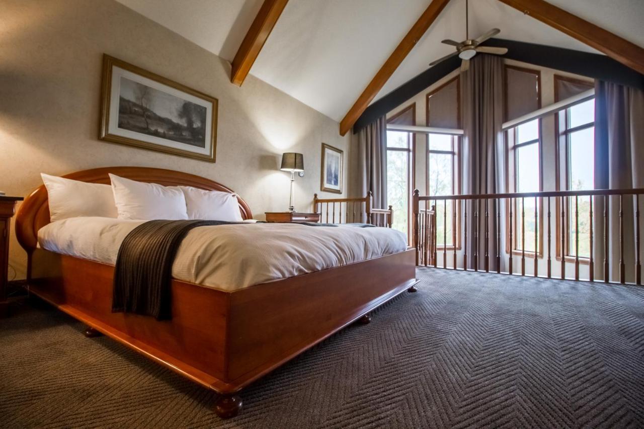 Hotel Et Centre De Villegiature Lac Carling Grenville-Sur-La-Rouge 外观 照片